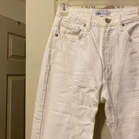 Zara Straight Leg High Rise Jeans - Picture 3 of 9